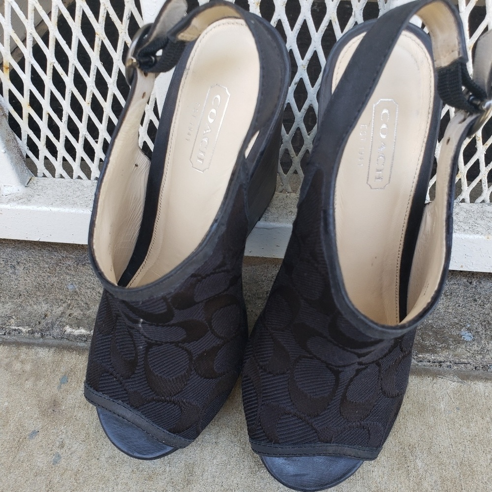 Wedge sandals
